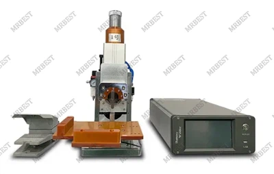 Mașină cu ultrasunete de sudare a metalelor pentru celula prismatică